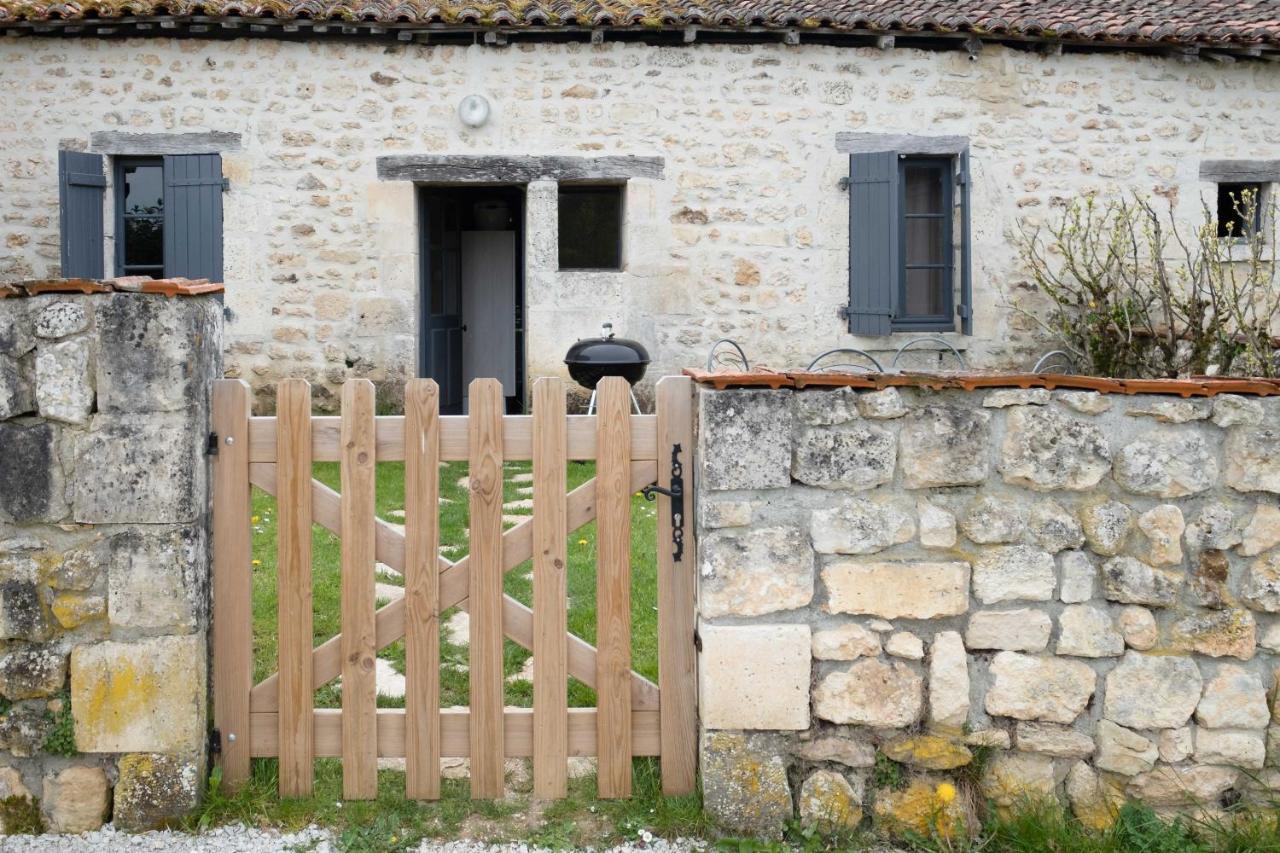 Domaine De Montboulard Hotell Soyaux Eksteriør bilde