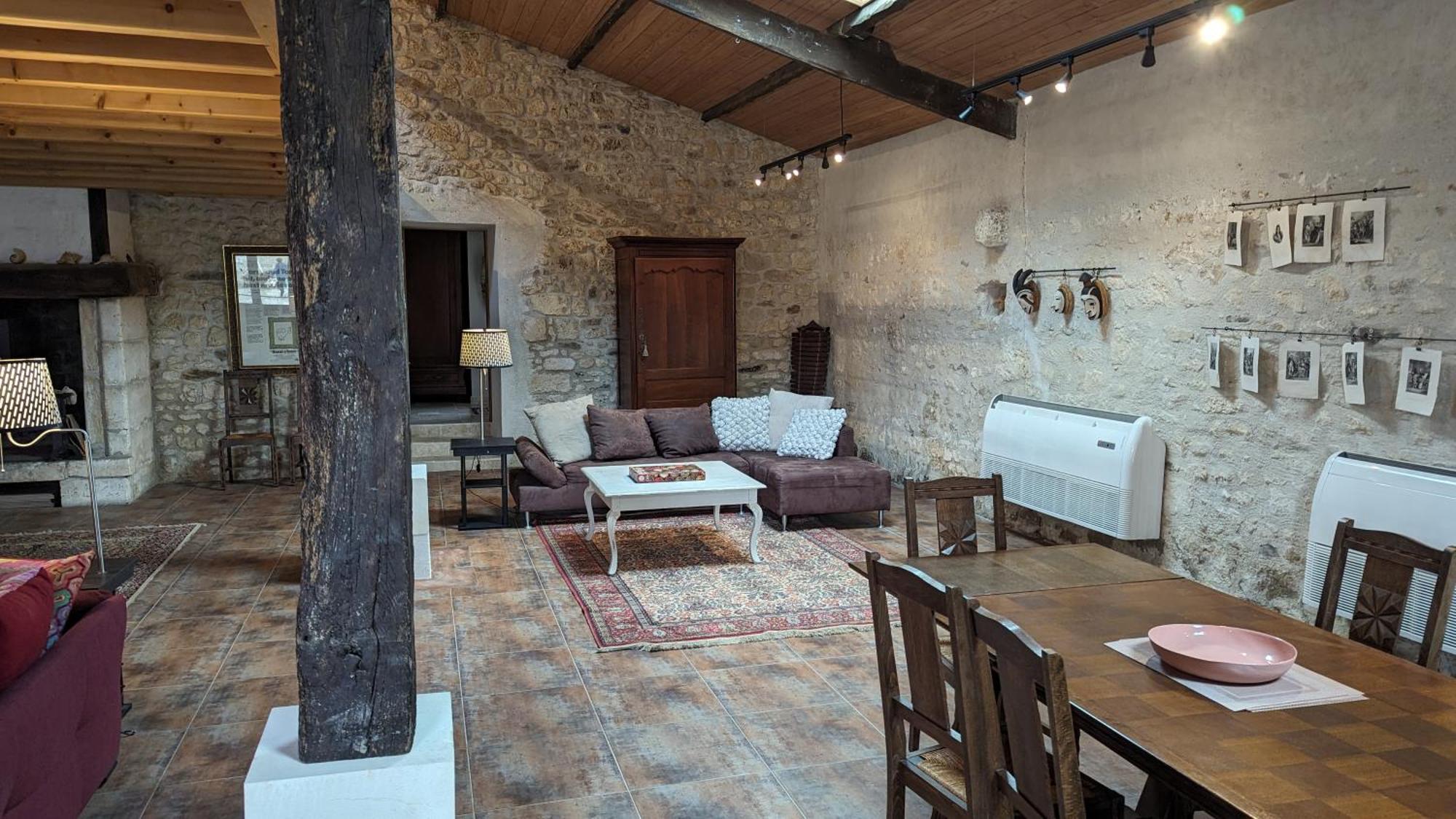 Domaine De Montboulard Hotell Soyaux Eksteriør bilde
